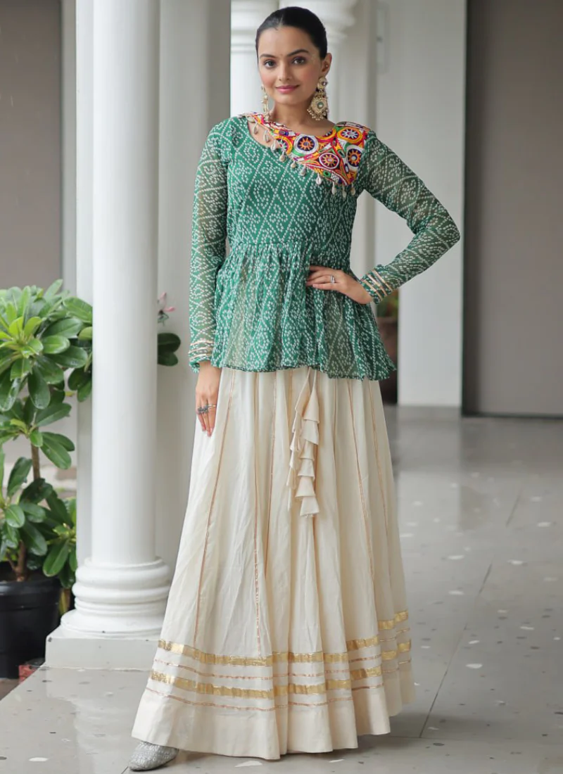 Gamthi Work Printed Green Kediya Top With Cotton Off White Lehenga - Image 3
