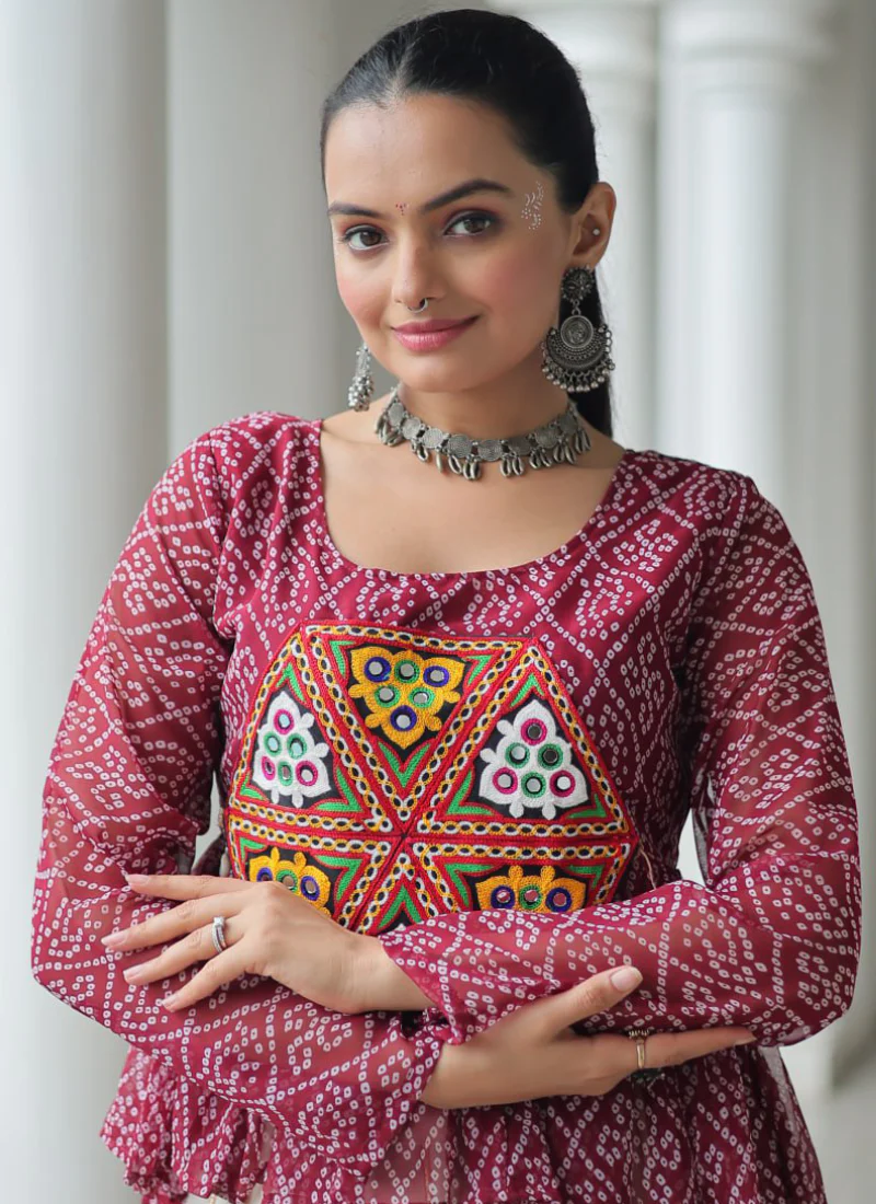 Gota Patti Work Beige Lehenga With Bandhani Printed Maroon Kediya - Image 2