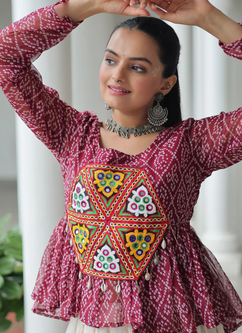 Gota Patti Work Beige Lehenga With Bandhani Printed Maroon Kediya - Image 3
