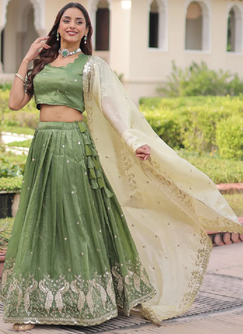 Marvellous Zari Embroidered Gold Crush Green Lehenga Choli For Women - Image 4