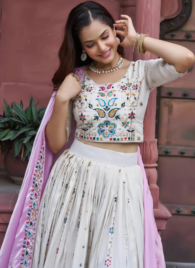Tissue Silk Embroidered Off White Lehenga Choli With Pink Dupatta - Image 3