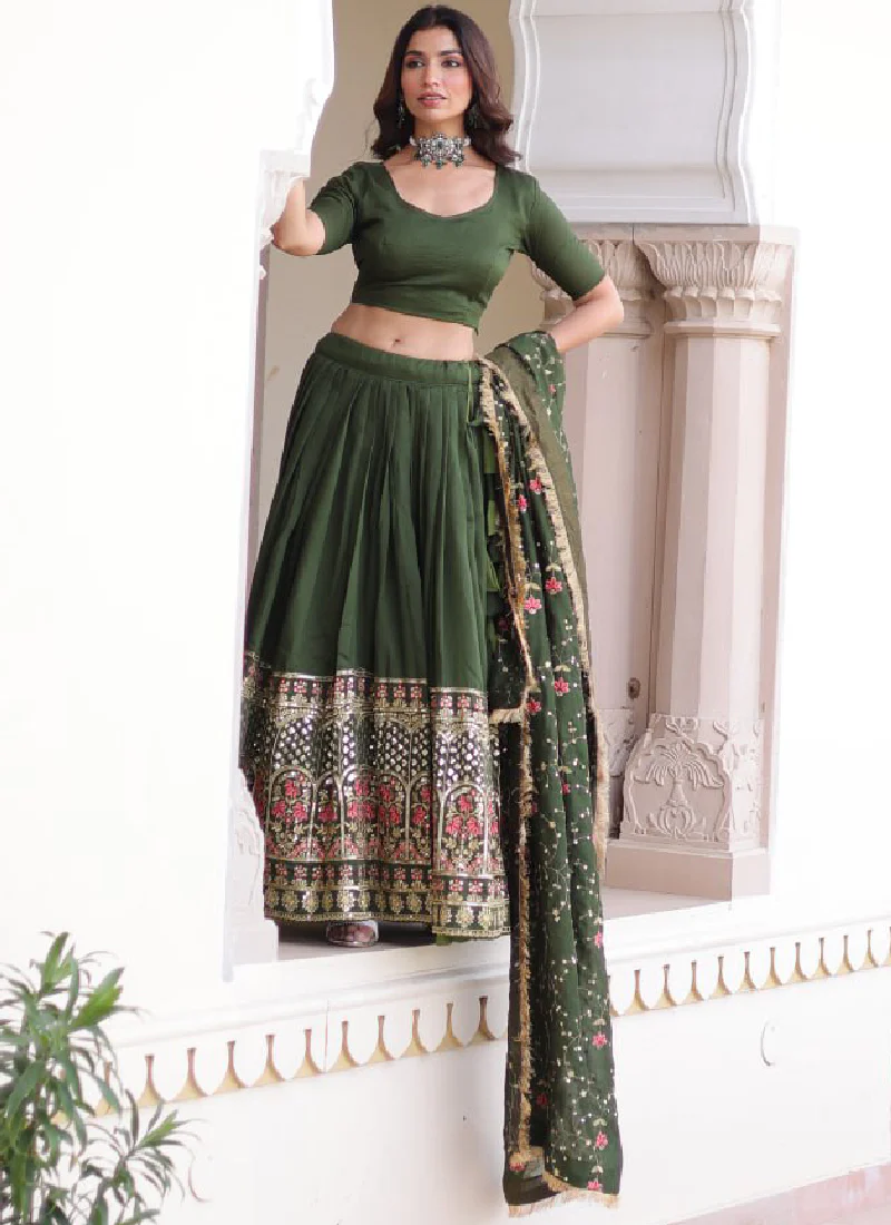 Vichitra Silk Sequence Work Green Lehenga Choli For Mehendi Function - Image 12
