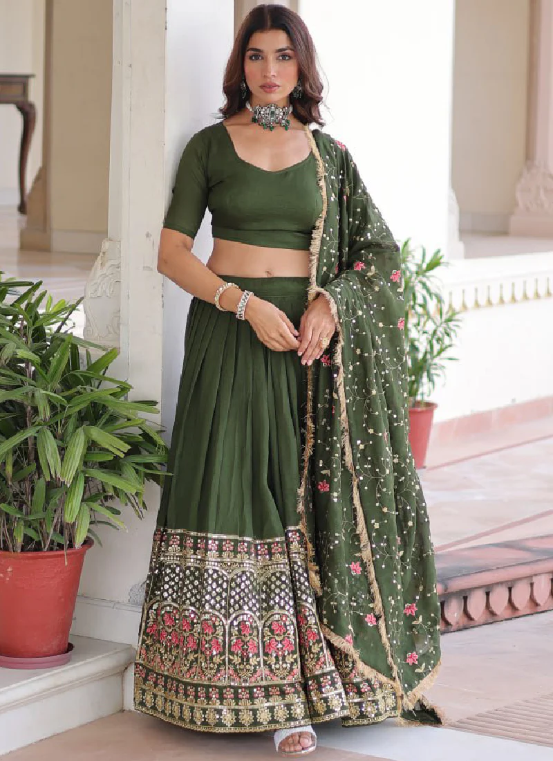Vichitra Silk Sequence Work Green Lehenga Choli For Mehendi Function - Image 7